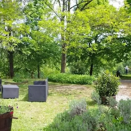 Du Rouyre La Grange 펜션